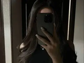 Streamate Live Sex Cam of Kira_kirkros