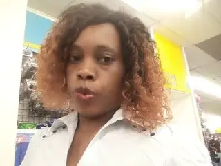 Streamate Nude Webcam of ShyQueen25