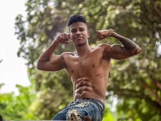 Streamate Sex Cam of Joshhuntt