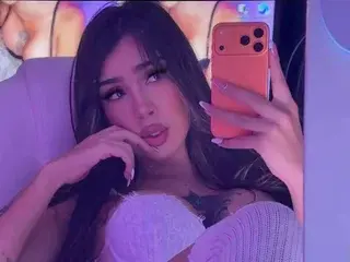 Streamate Free Live Porn of JulietaBom