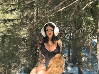 Streamate Free Live Porn of LucyHills39