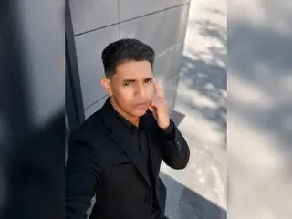 Streamate Watch Live Sex Cams of Emiliano_hott