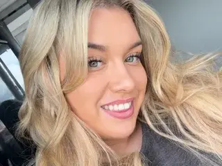 Streamate Free Porn Cam of MelodyxxUK