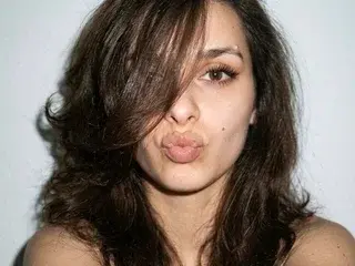 Streamate Live Porn of GoldenAura55