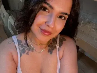 Streamate Nude Webcam of MayaPetite