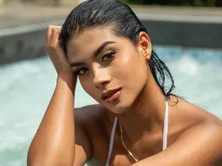 Streamate Live Sex Cam of MiaPariss