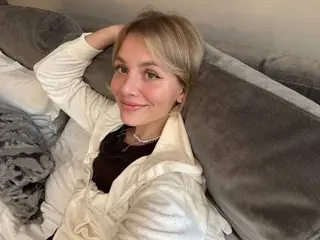 Streamate Sex Cam of AurorraAxnies