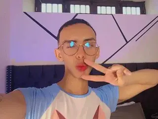 Streamate Nude Webcam of EthanCoxx19