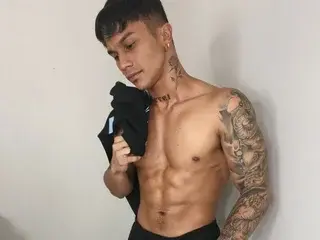 Streamate Live Porn of LeonardPrice