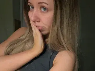 Streamate Sex Cam of Blueyedpetiteminx