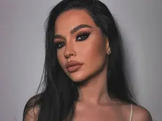 Streamate Live Sex of Sasha_Lorrenz