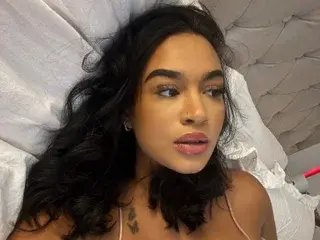 Streamate Private Sex Chat of Sinful_riri