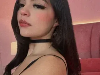 Streamate Nude Webcam of EmmaWeest