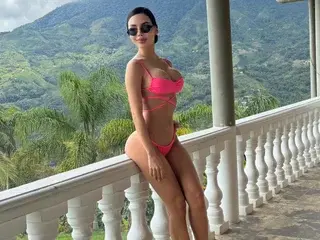 Streamate Free Porn Cam of SussyStorm