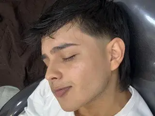 Streamate Best live sex cam show of AndrewSmiles