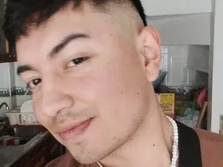 Streamate Free Porn Cam of RedVelvet7
