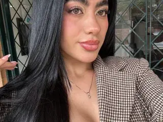 Streamate Free Porn Cam of Emiillyx