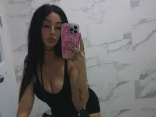 Streamate Watch Live Sex Cams of raeraex