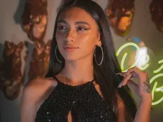 Streamate Sex Cam of TamaraxCooper21