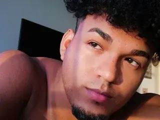 Streamate Watch Live Sex Cams of Criss1964