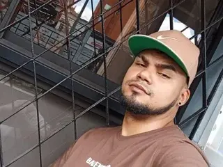 Streamate Best live sex cam show of DERECK_BUZ