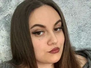 Streamate Live Porn of ElviraJoness