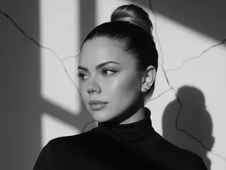 Streamate Live Porn of MurielHall