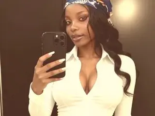 Streamate Live Sex of Sexy_melloo