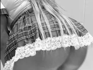 Streamate Watch Live Sex Cams of Blondebaddie22