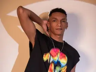 Streamate Adult Webcam of JulientSaint