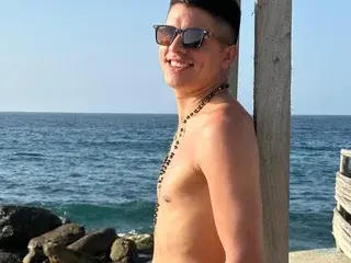 Streamate Live Sex of Brandon_reeves