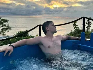 Streamate Free Live Porn of Chriis_bell18