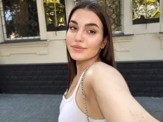 Streamate Live Sex Cam of Waifuga