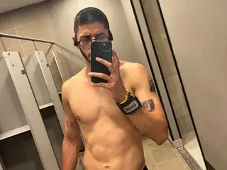 Streamate Live Sex of E_leon22