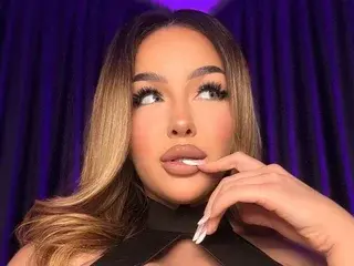Streamate Watch Live Sex Cams of LisetteLuxe