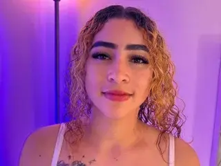 Streamate Best live sex cam show of Karah_Sky