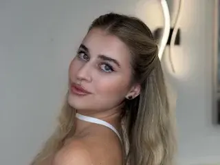 Streamate Live Sex Cam of AlisAnne