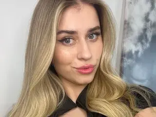 Streamate Live Sex Cam of AlisAnne