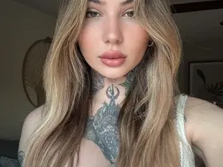 Streamate Free Porn Cam of TattedCherries