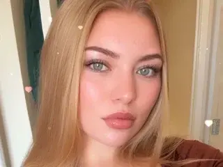 Streamate Watch Live Sex Cams of Ellie19Xo