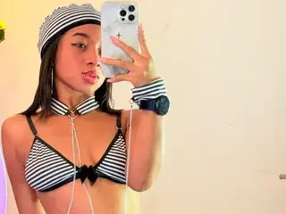 Streamate Sex Cam of Karol_Mejia