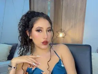 Streamate Sex Cam of AmaraLux