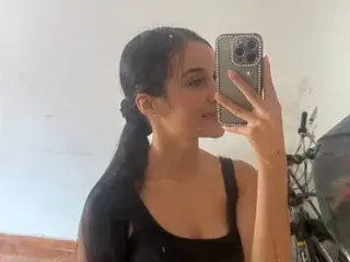 Streamate Live Porn of EMILYAlvernia