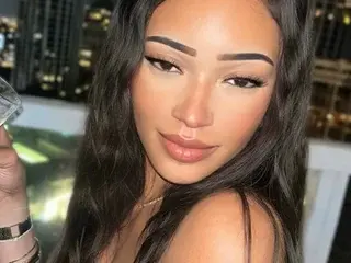 Streamate Live Sex of ValeriaImaniLin