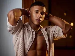 Streamate Nude Webcam of NicolasStonee