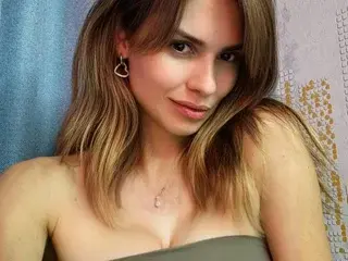 Streamate Private Sex Chat of OlimpiyaA
