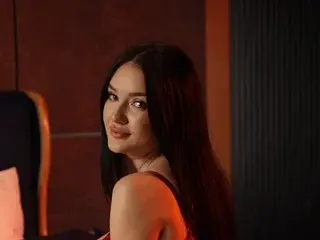 Streamate Free Live Porn of YourBustyGirl