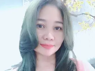 Streamate Free Live Porn of AvelynBae