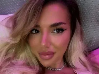 Streamate Adult Video Chat of ClaraHazell