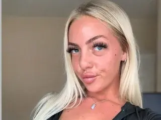 Streamate Private Sex Chat of IvySoVine